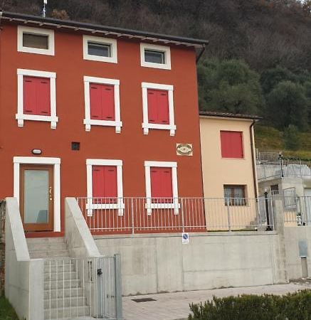 Отель Viale Asiago 288 Бассано-дель-Граппа Экстерьер фото